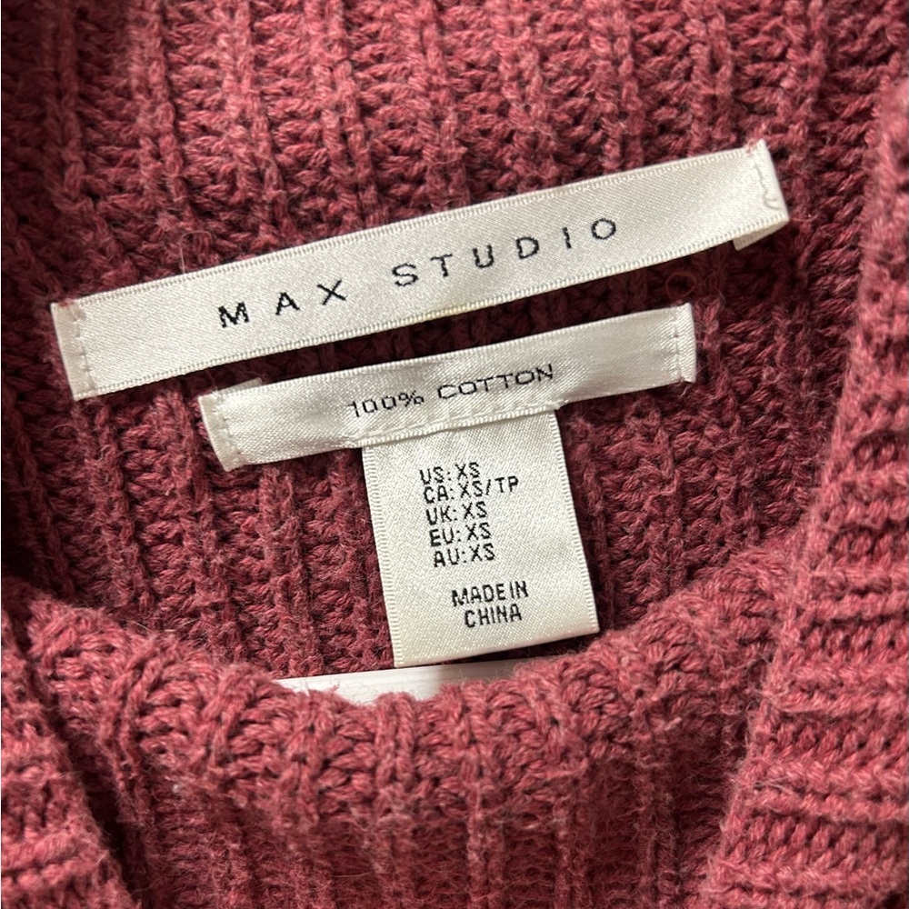 Sweater - Picture 2 of 3